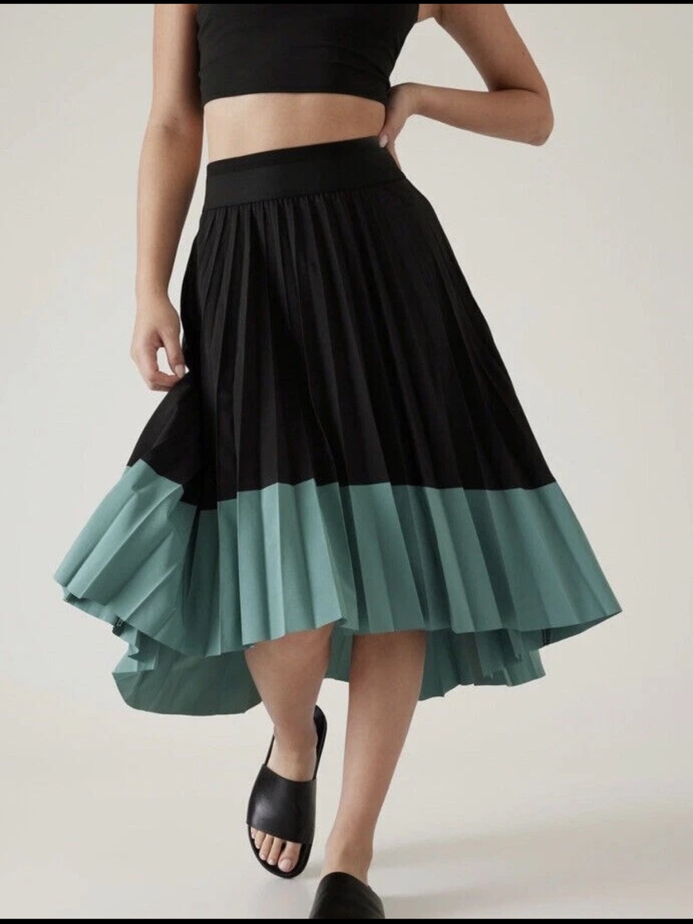 ATHLETA Swing Forward Pleated Skirt S Small | Black Teal #533689